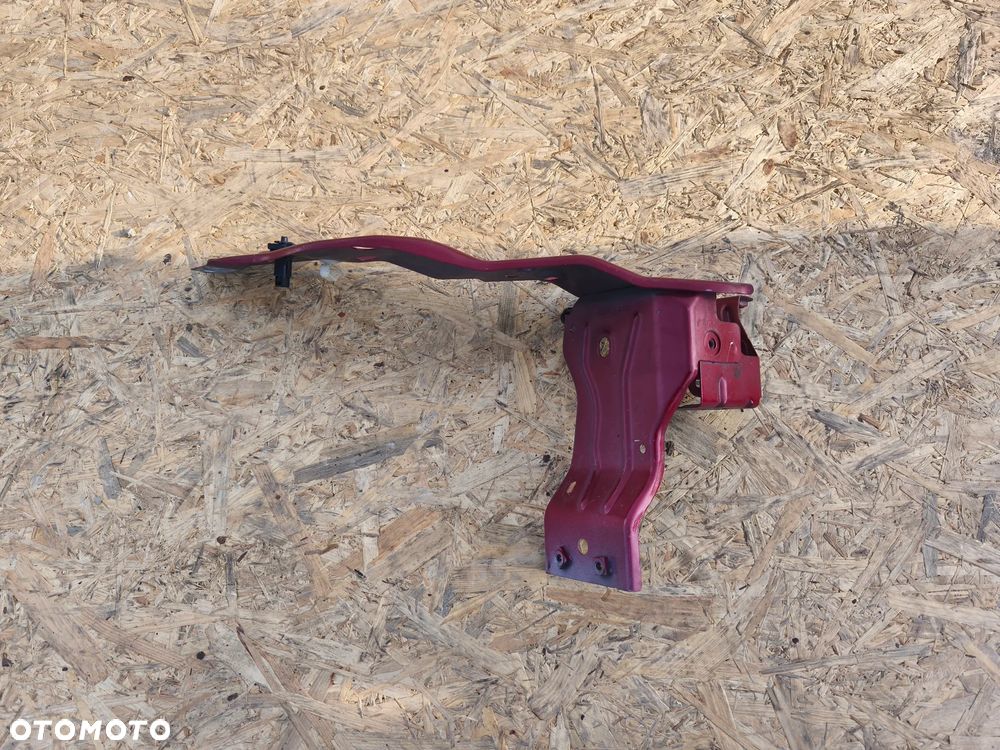 OKULAR WSPORNIK PRAWY PAS PRZEDNI 625139904R DACIA SANDERO III - 1