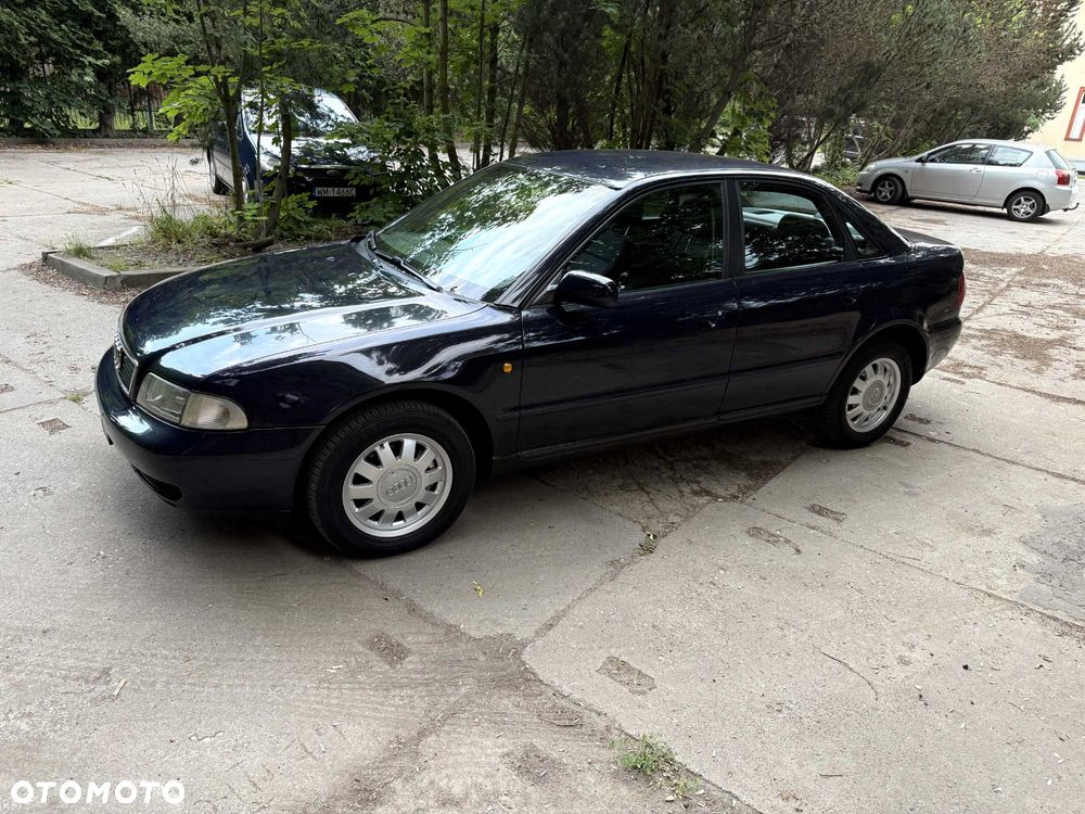 Audi A4 Limousine - 2