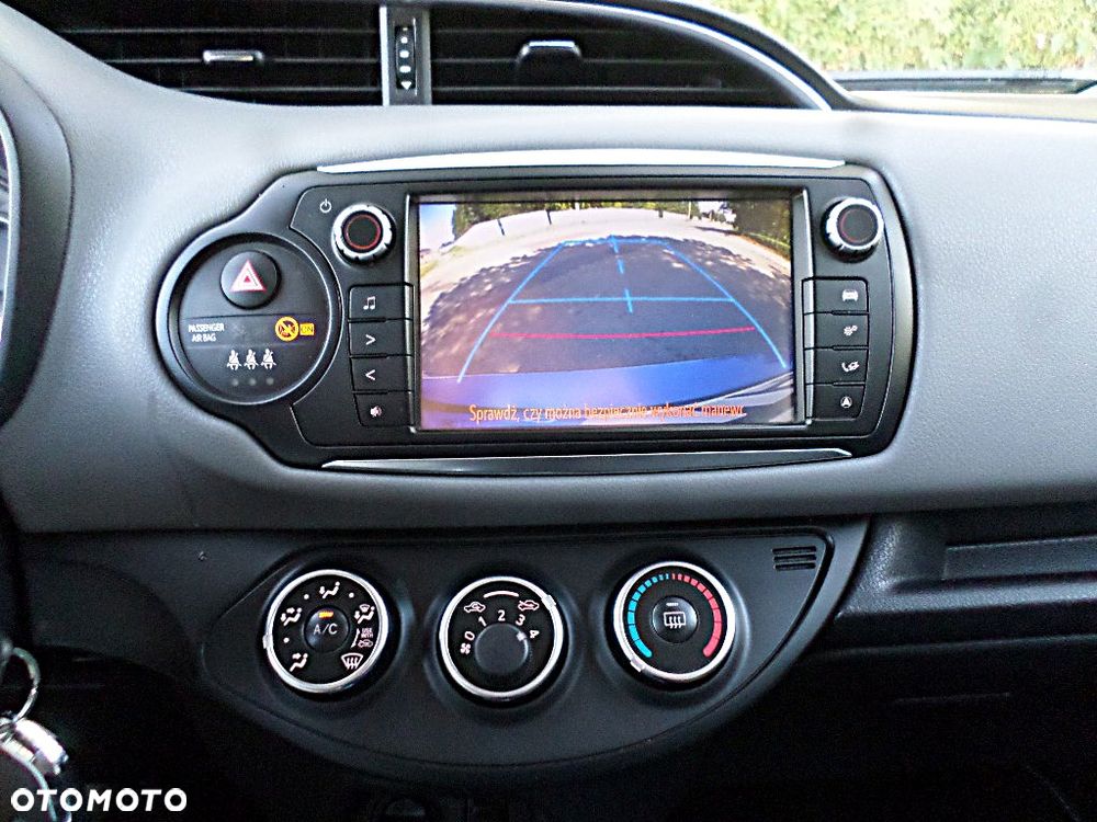 Toyota Yaris 1.33 Selection Platinum - 11