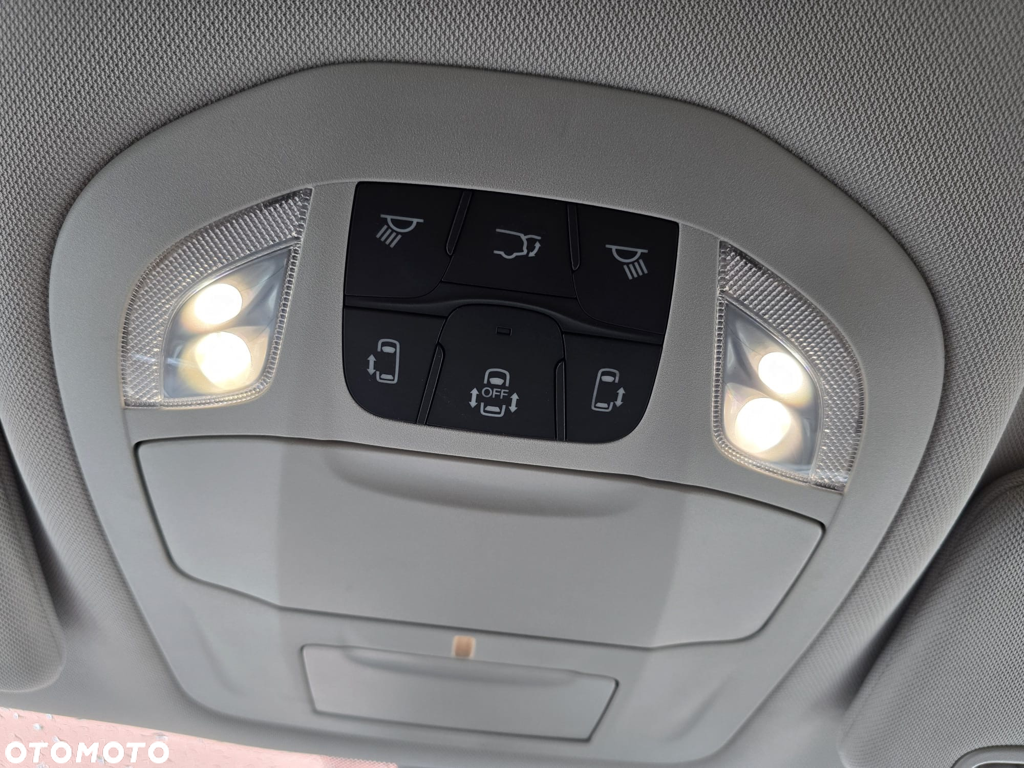 Chrysler Pacifica - 20