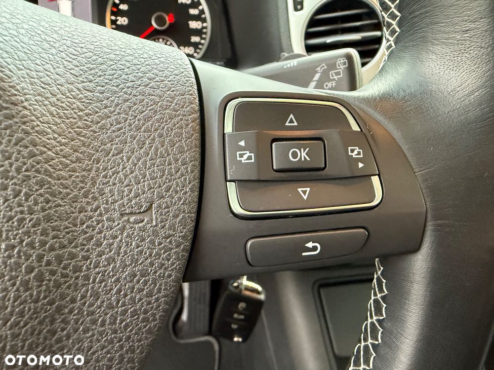 Volkswagen Tiguan 2.0 TDI DPF 4Motion BlueMotion Technology Cup Sport & Style - 16