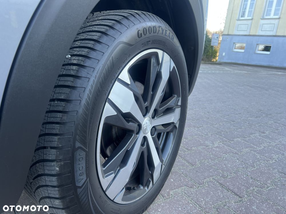 Peugeot 5008 1.6 BlueHDI Allure S&S EAT6 - 12