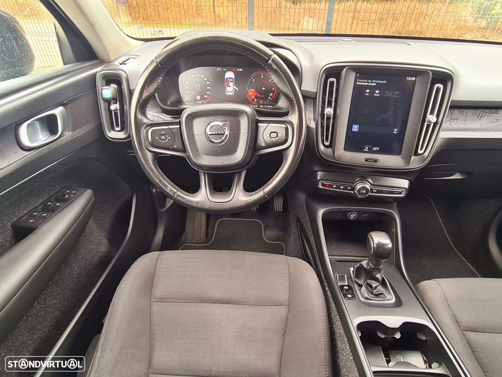 Volvo XC 40 2.0 D3 Momentum - 10