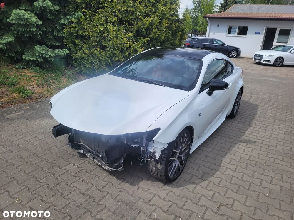 Lexus RC 200t / 300 F Sport - 1