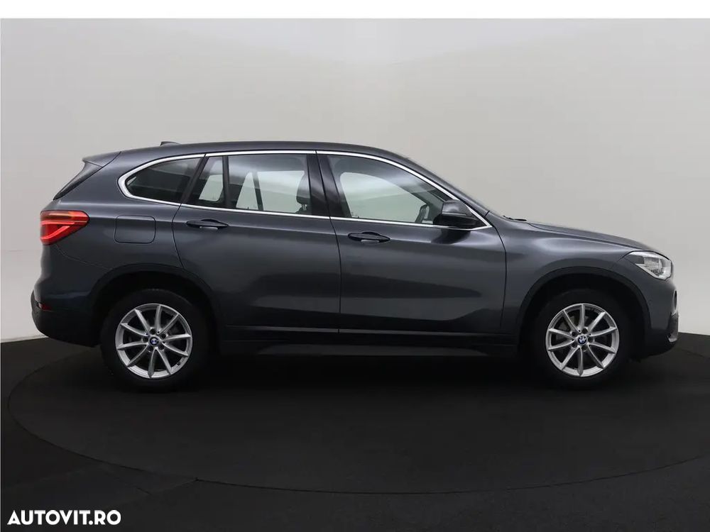 BMW X1 sDrive18i - 6