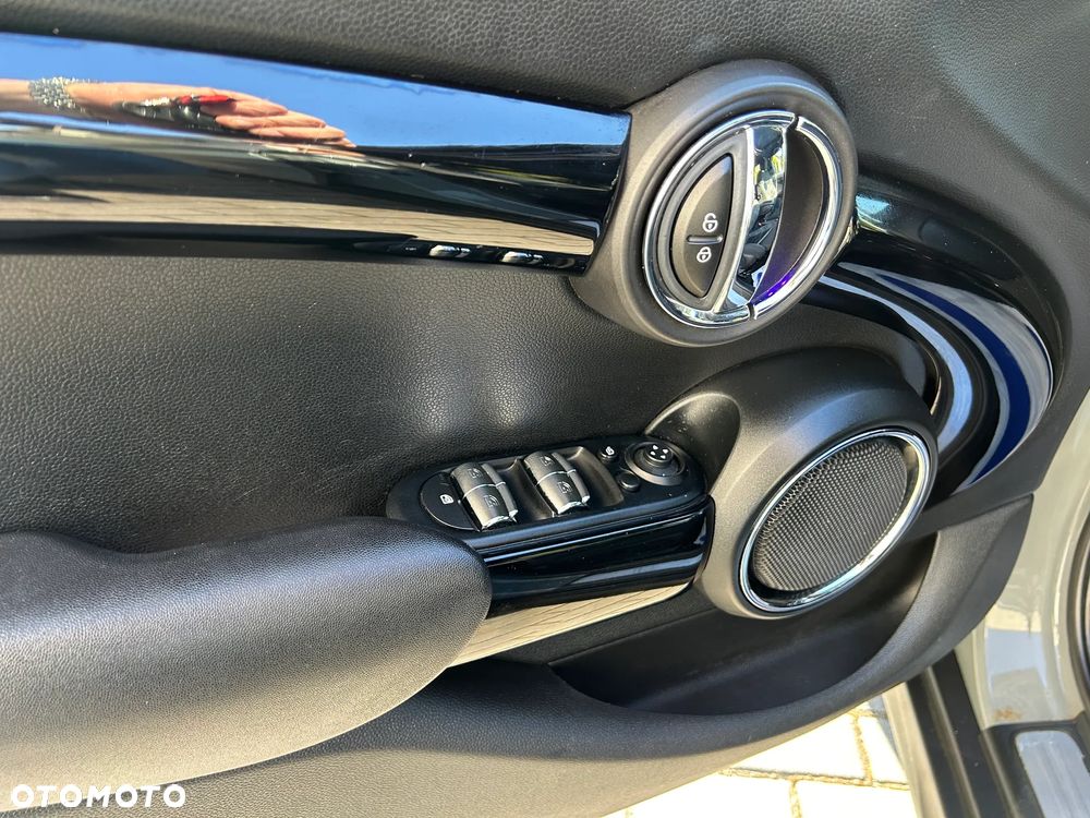 MINI Cooper D 60 Years - 12