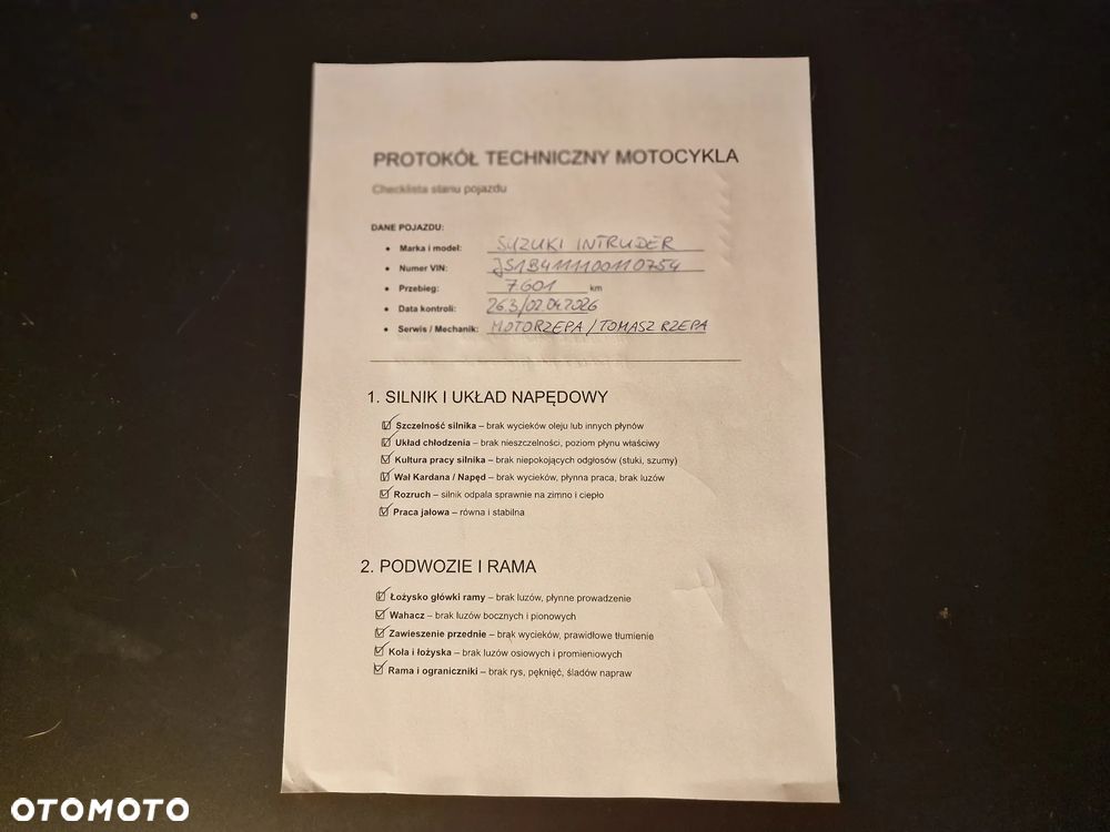 Suzuki Intruder - 17