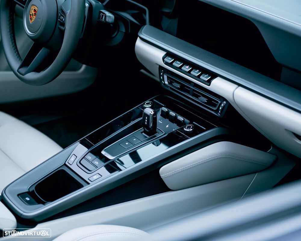 Porsche 911 (992) - 38