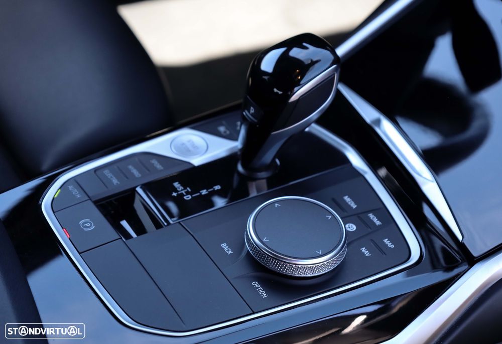 BMW 320 e Corporate Edition Auto - 15