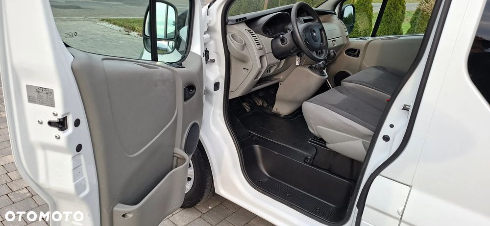Opel Vivaro - 13