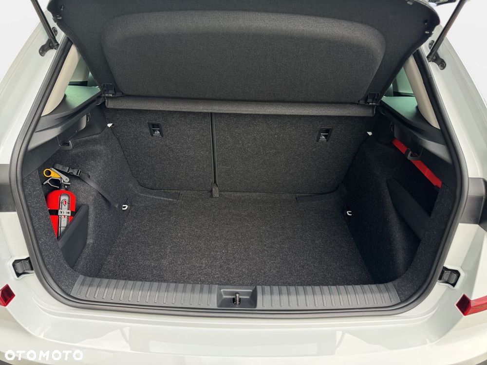 Skoda Kamiq 1.0 TSI Selection DSG - 28