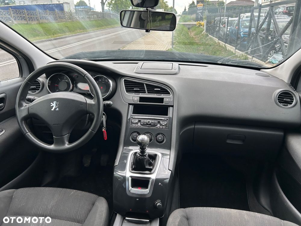 Peugeot 5008 - 15