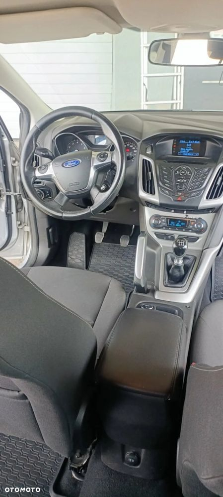 Ford Focus - 8