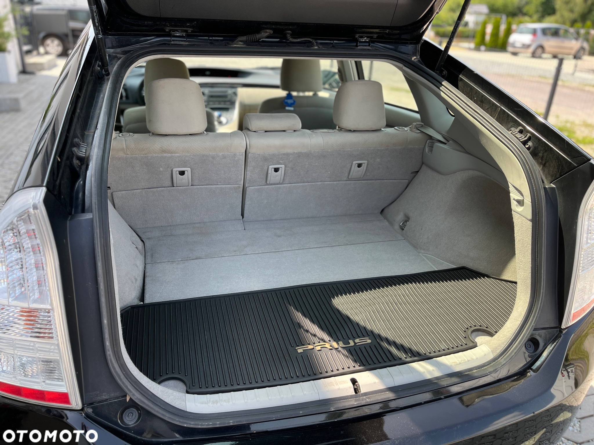 Toyota Prius 1.8 HSD Luna - 9