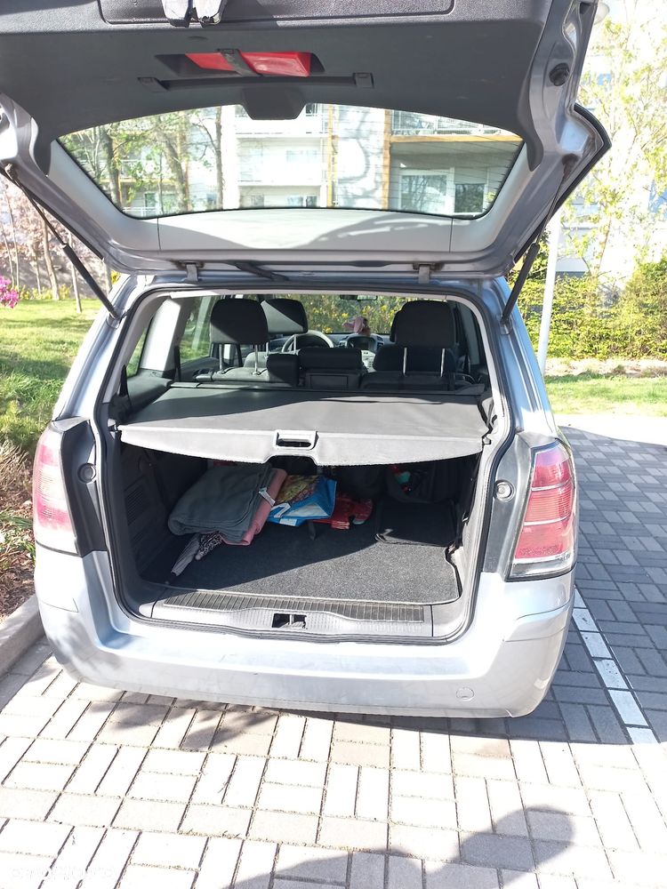 Opel Zafira 1.8 Essentia - 14