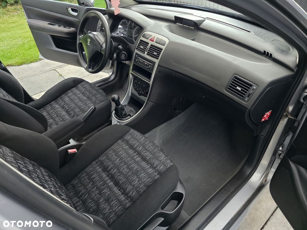 Peugeot 307 - 24