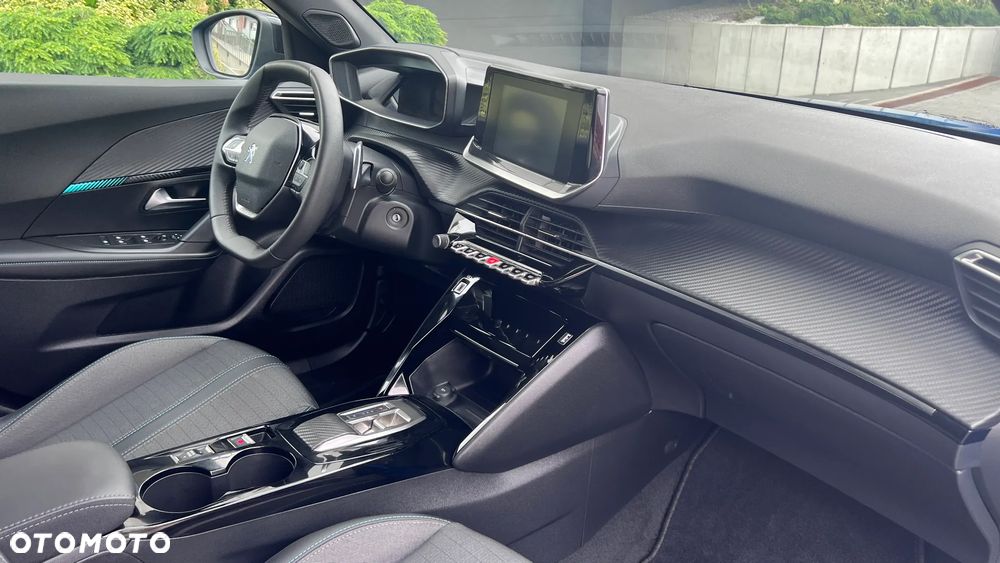 Peugeot 2008 PureTech 130 EAT8 Allure Pack - 13
