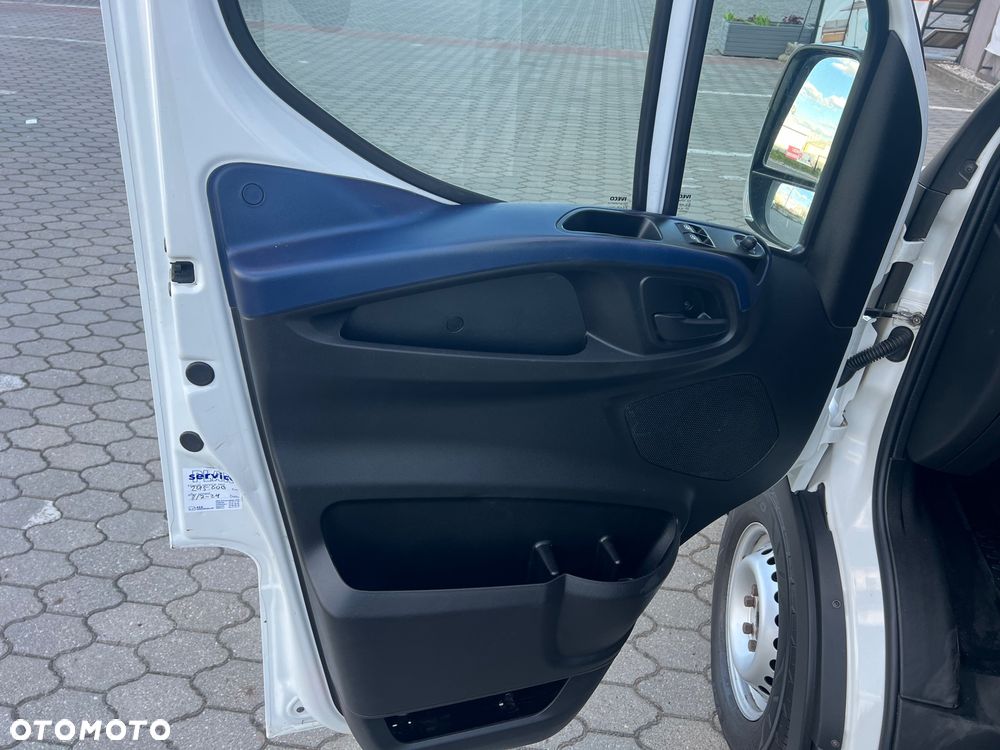 Iveco DAILY 35s18 L3H2 - 15