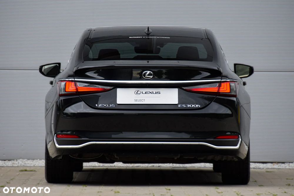 Lexus ES 300h Business Edition - 9