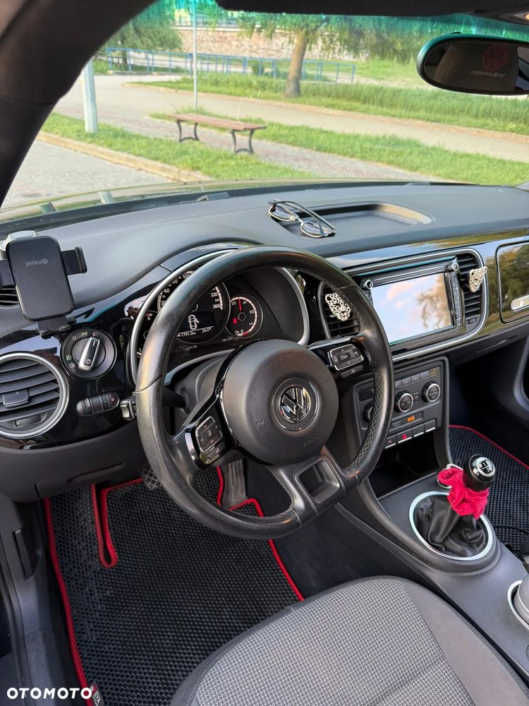Volkswagen Beetle 1.6 TDI - 11