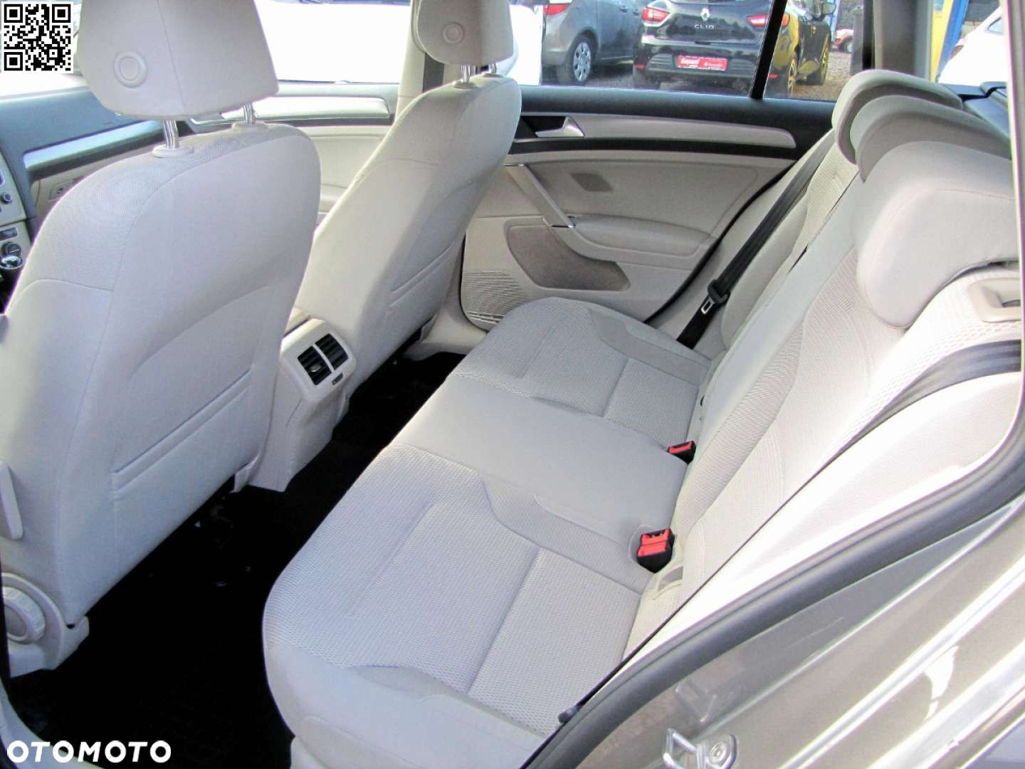 Volkswagen Golf - 14
