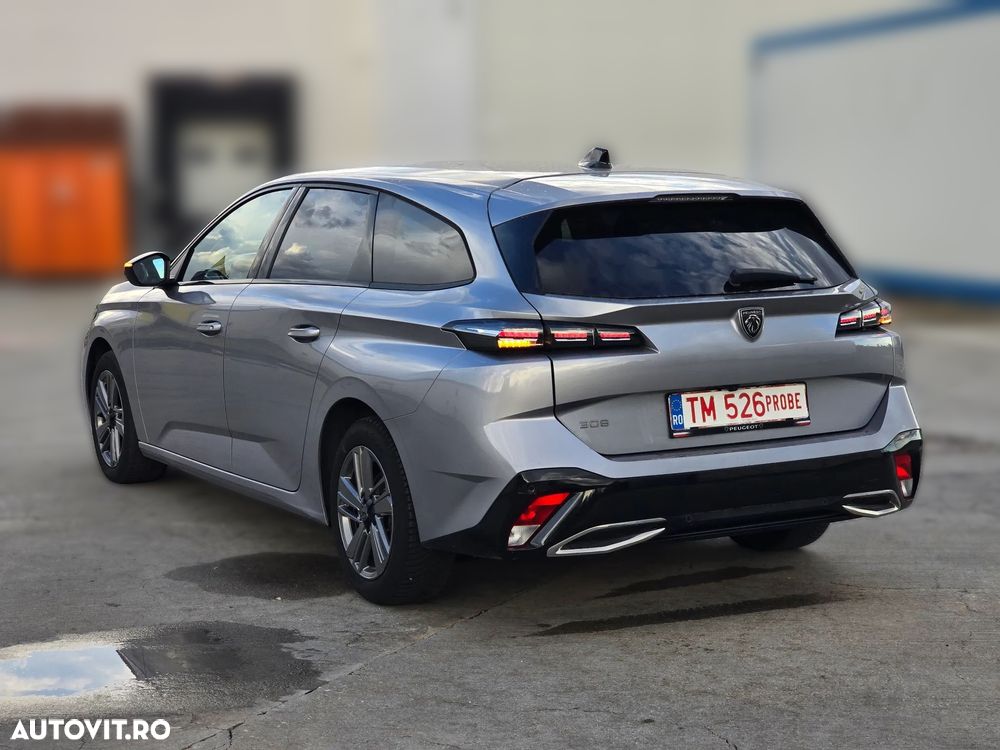 Peugeot 308 2022 photo 3
