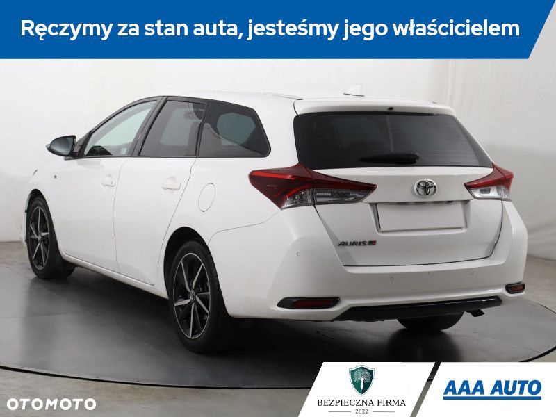 Toyota Auris - 6