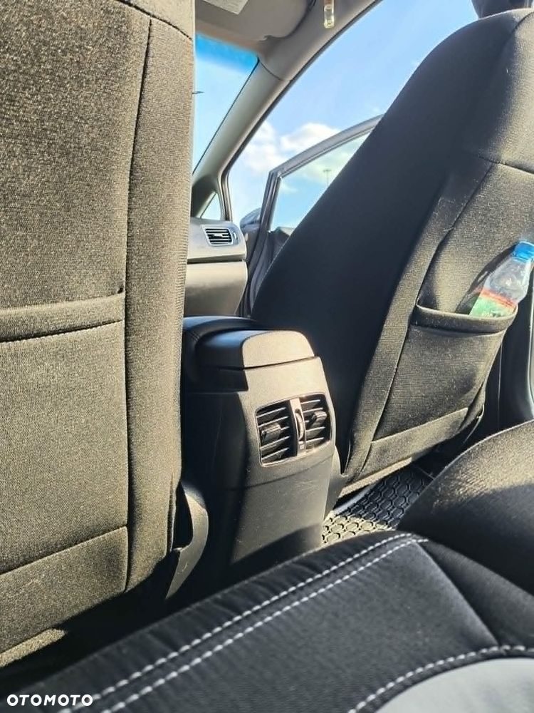 Kia Ceed 1.6 GDI L DCT - 21