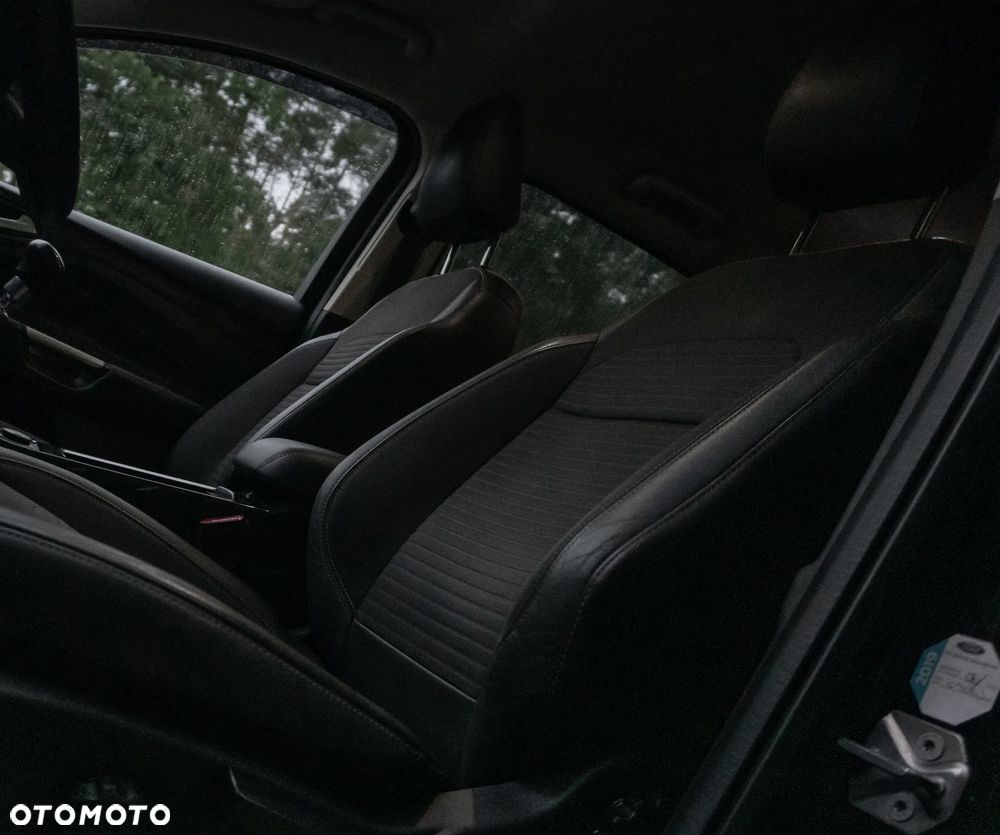 Ford Kuga 2.0 TDCi 4x4 Titanium - 15
