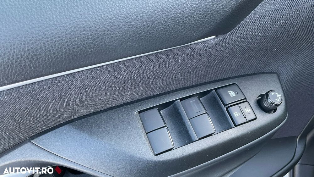 Toyota Yaris 1.5 L Dynamic - 27