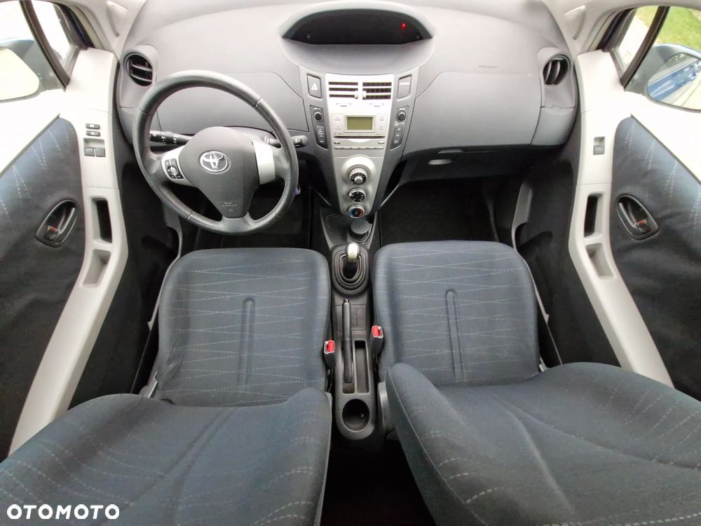 Toyota Yaris 1.0 Luna A/C - 21