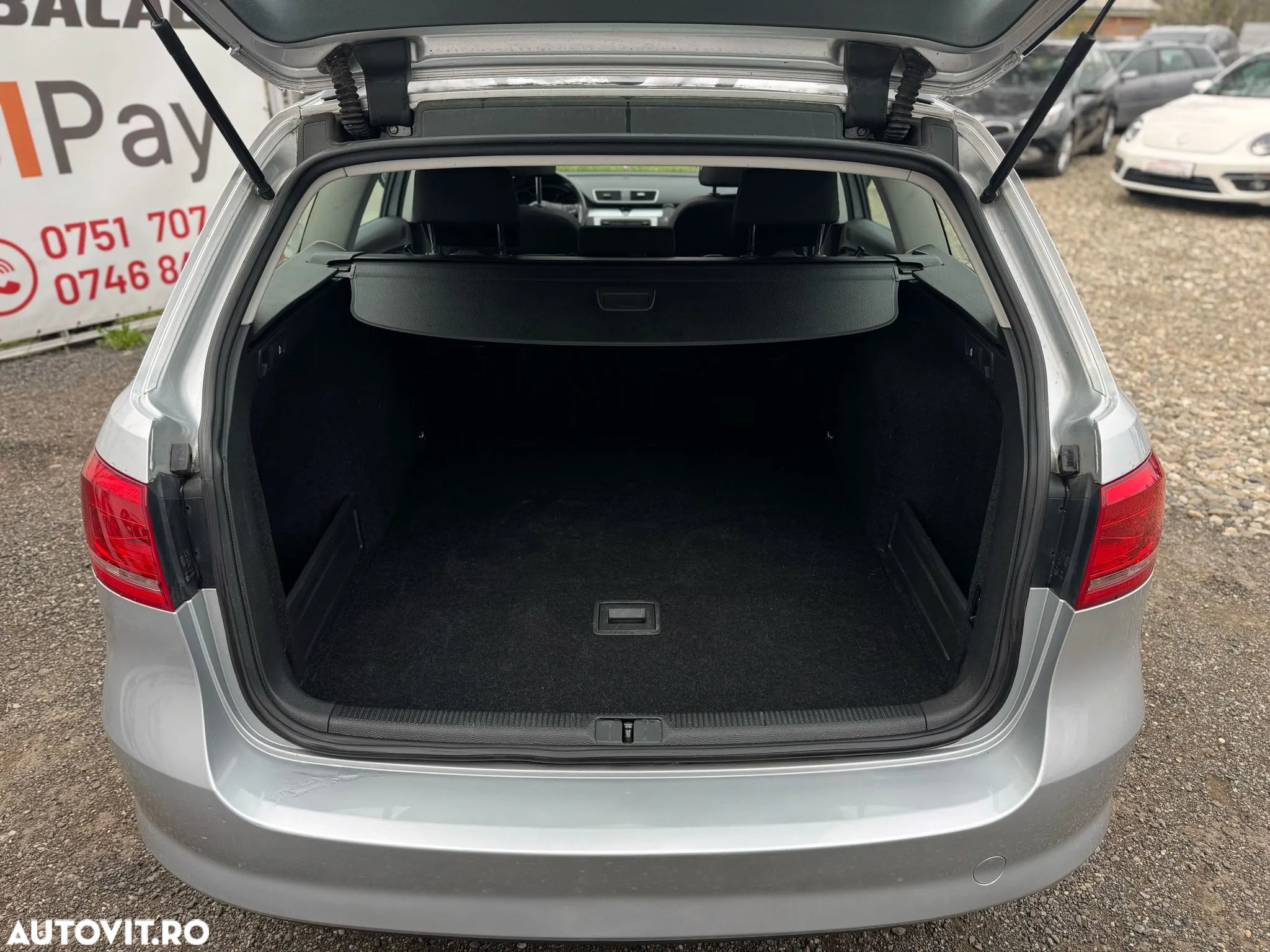 Volkswagen Passat Variant 2.0 TDI Blue TDI Comfortline - 21