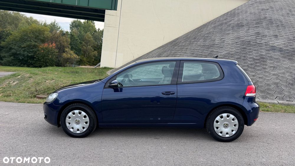 Volkswagen Golf - 25