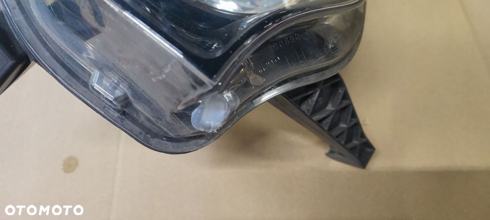 RENAULT TWINGO III 14-18r. LAMPA PRZÓD PRZEDNIA LEWA HELLA kpl. - 7