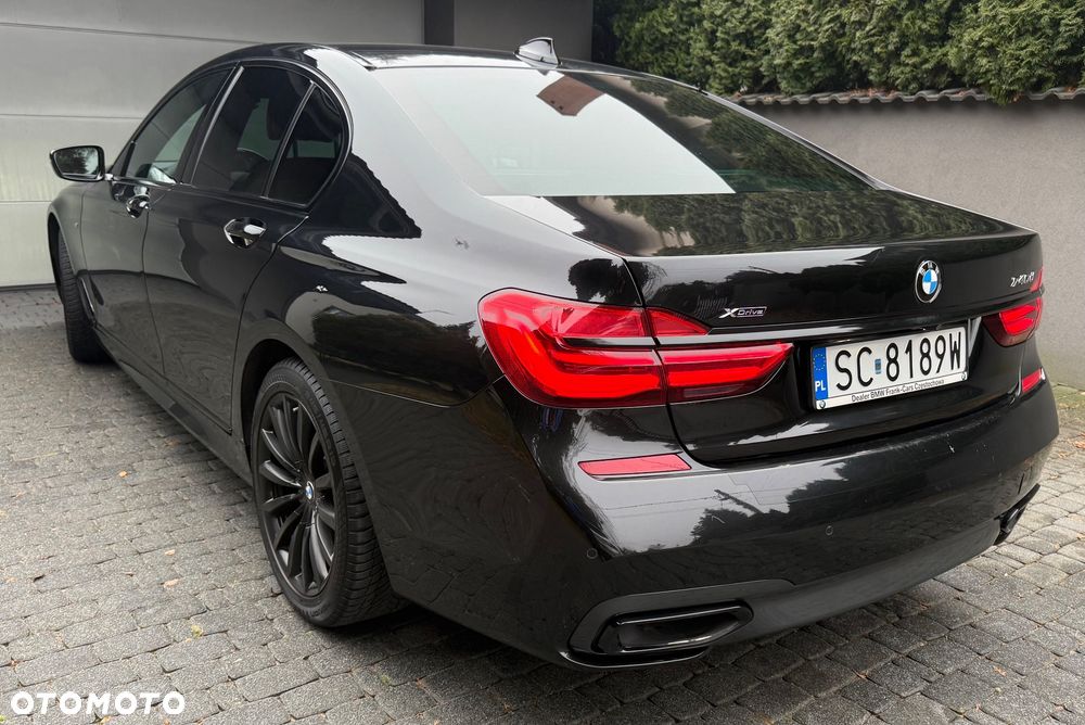BMW Seria 7 740d xDrive - 13