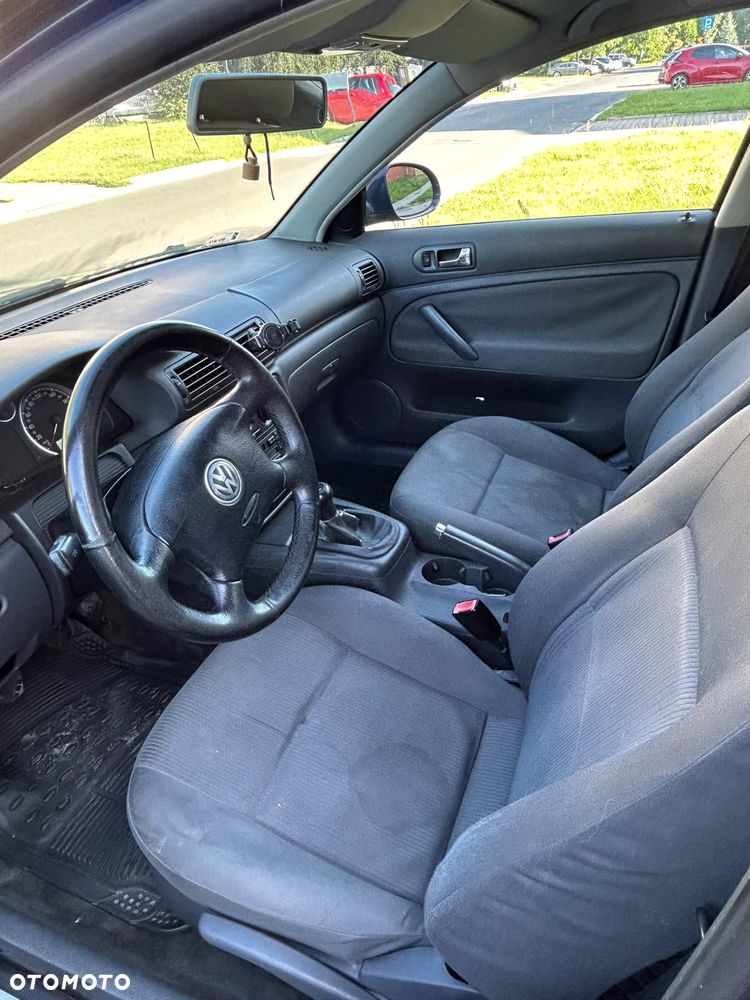 Volkswagen Passat 1.9 TDI Basis - 6