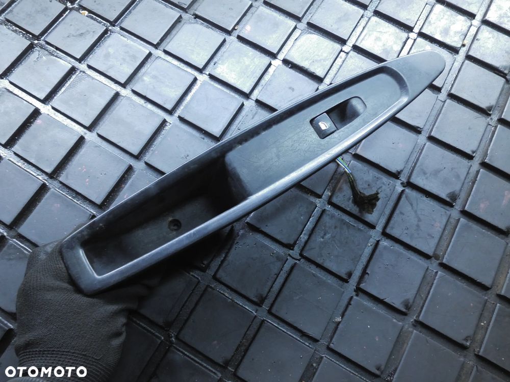 PANEL SZYBY PRAWY PRZÓD CITROEN C4 9651465677 - 1