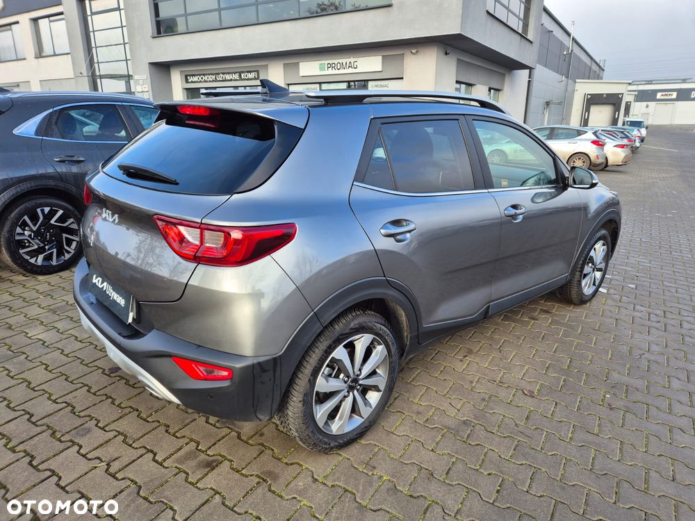 Kia Stonic 1.2 L - 8