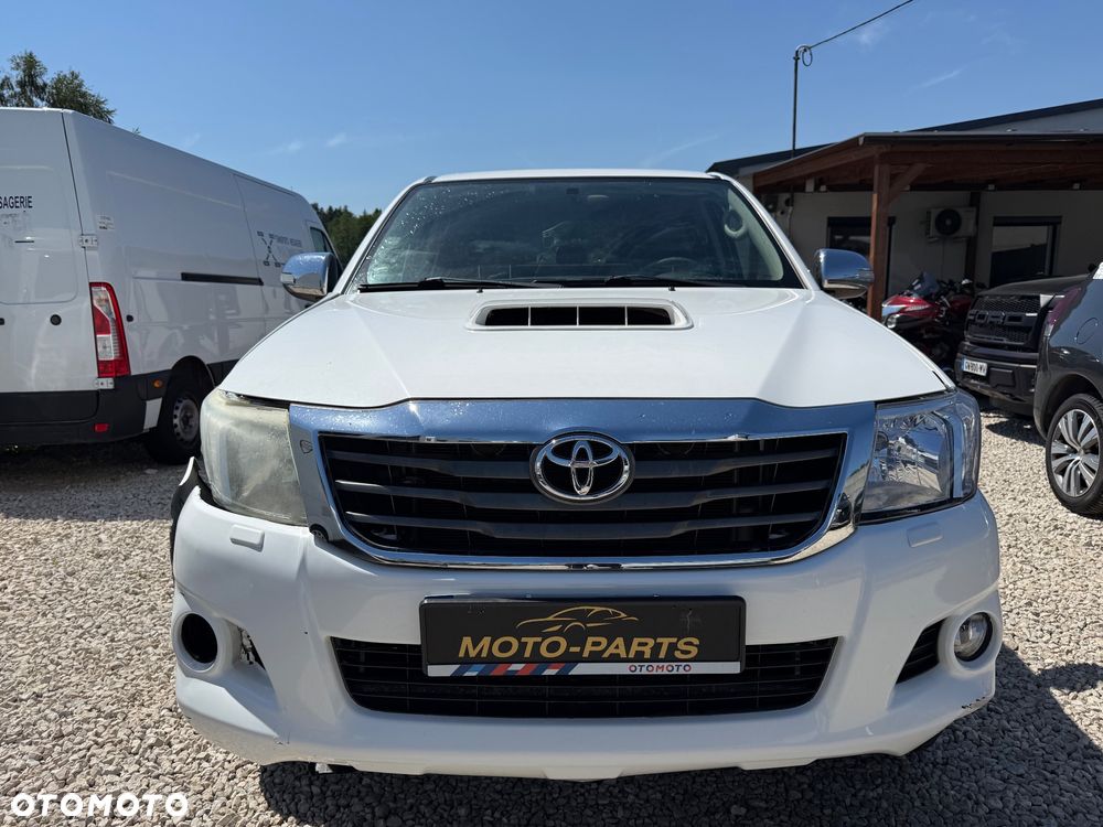 Toyota Hilux - 5