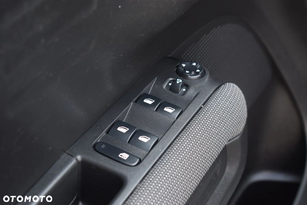 Citroën C3 Aircross 1.6 BlueHDi Shine S&S - 21