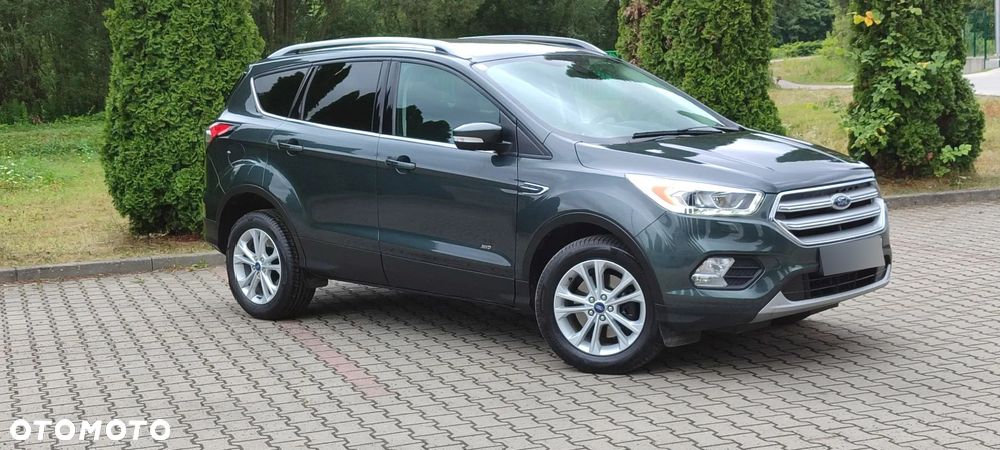 Ford Kuga 2.0 TDCi 4WD Titanium - 4