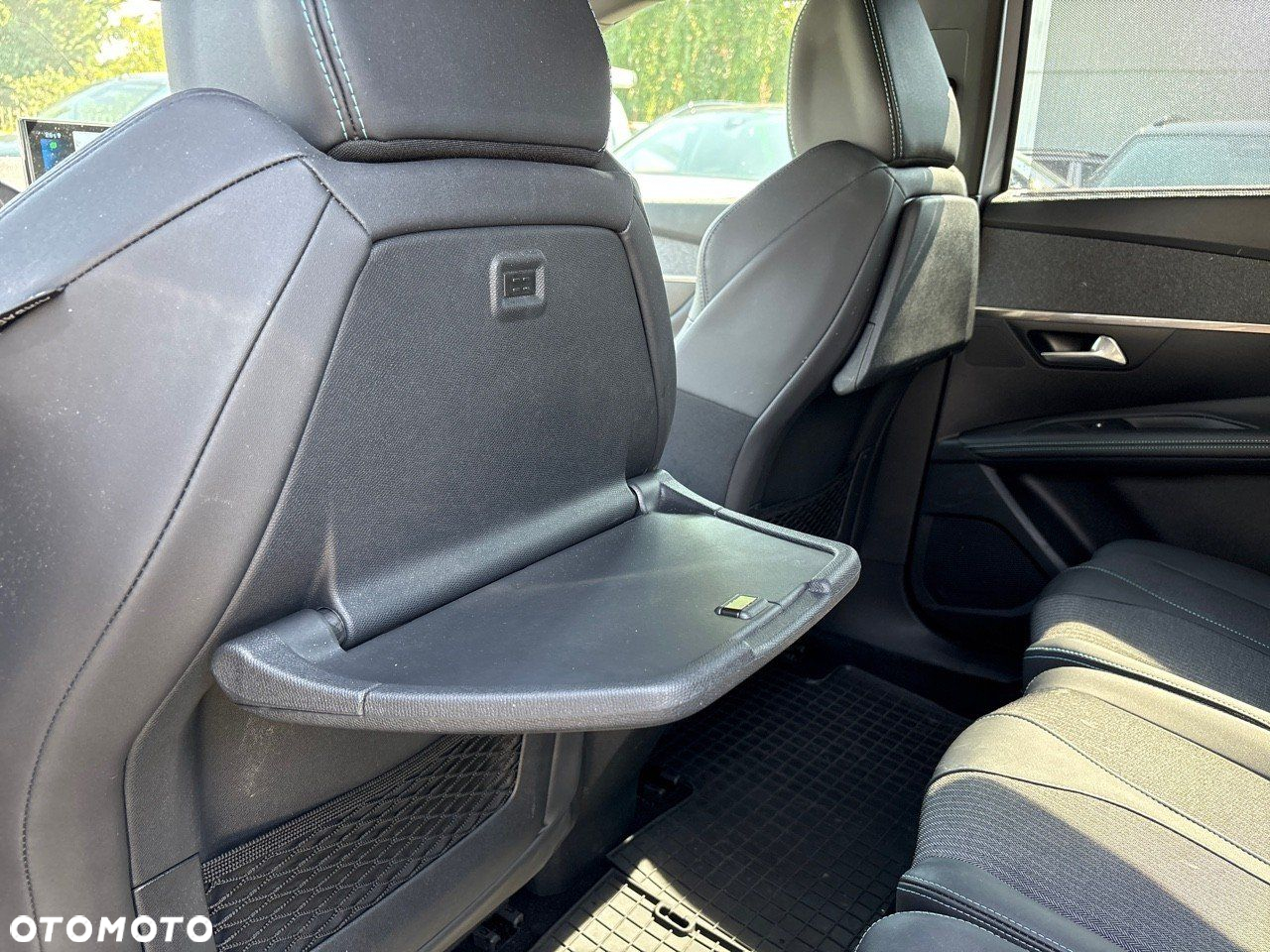 Peugeot 5008 1.5 BlueHDi Allure Pack S&S EAT8 - 13