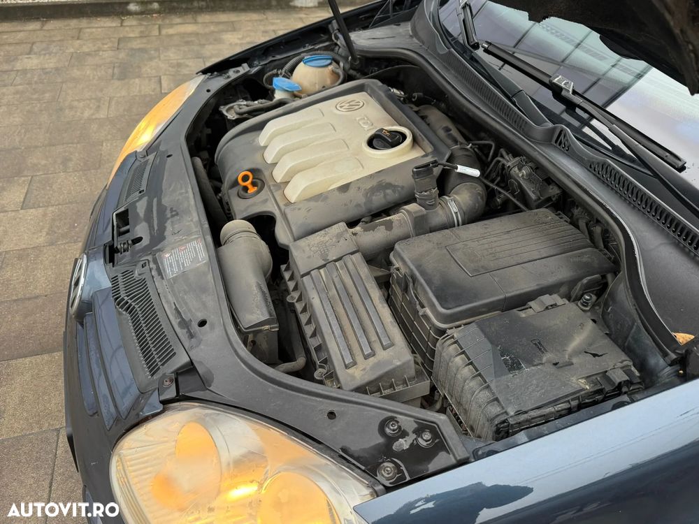 Volkswagen Golf 1.9 TDI Comfortline - 24