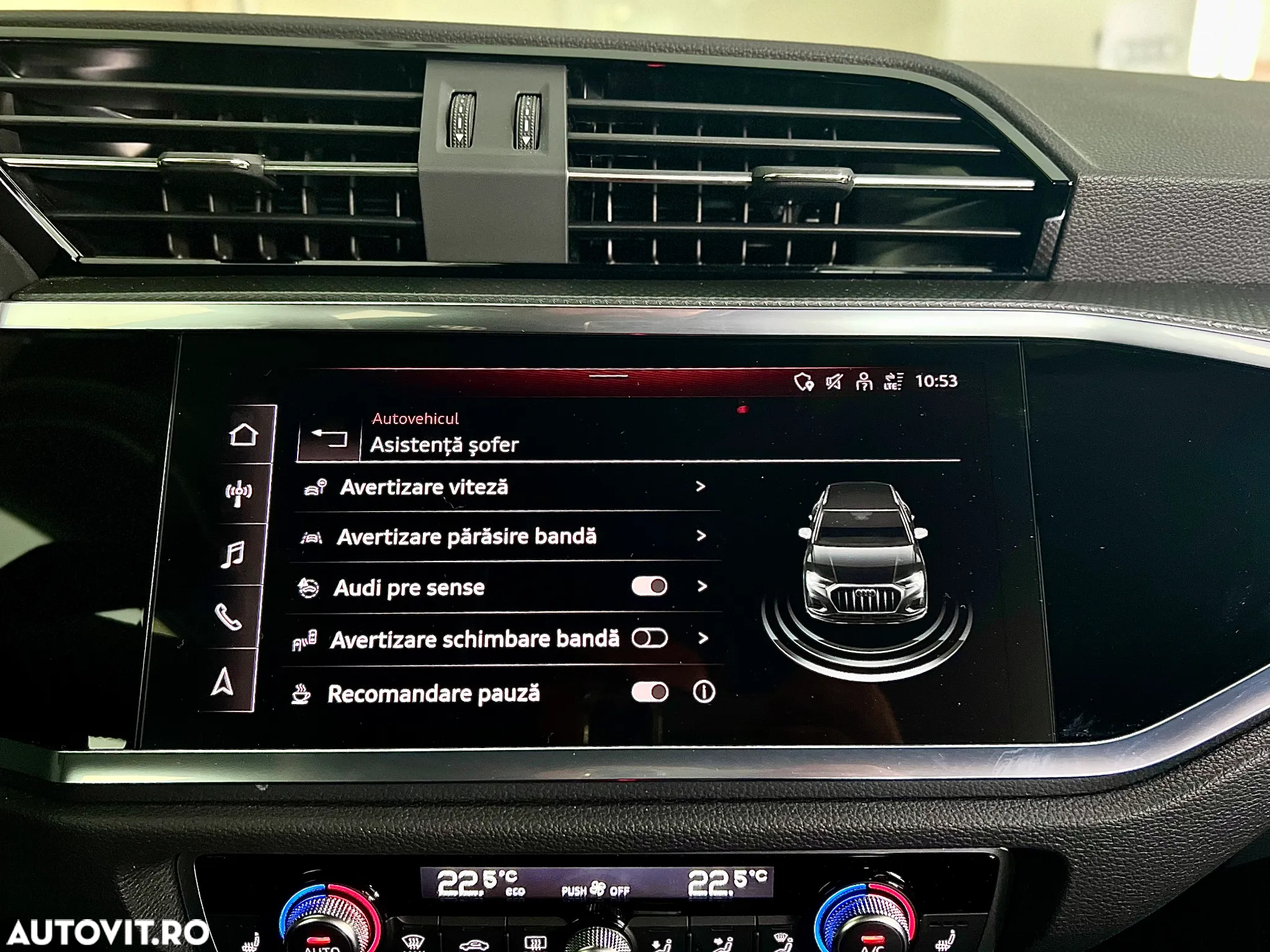 Audi Q3 2.0 40 TDI quattro S tronic S Line - 24