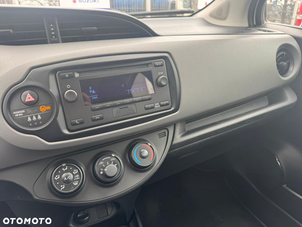 Toyota Yaris 1.5 Active - 11