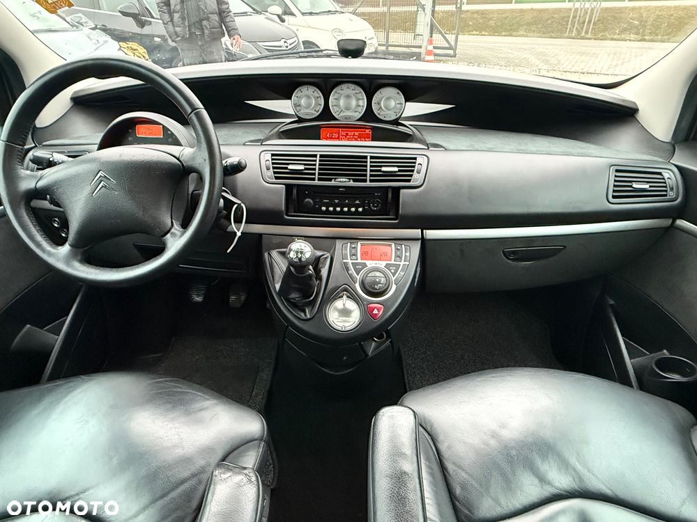 Citroën C8 2.0 16V Style - 30