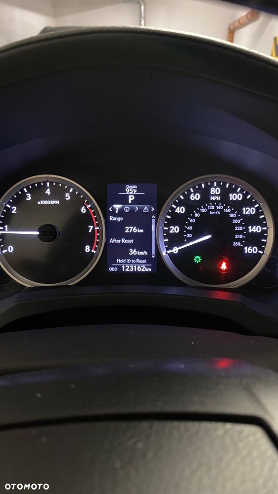 Lexus IS 200t Prestige - 6