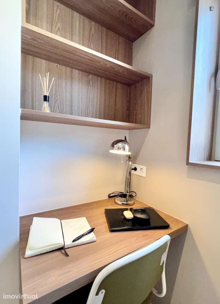 Quarto - localizado em Baixa Coimbra - Grande imagem: 5/18