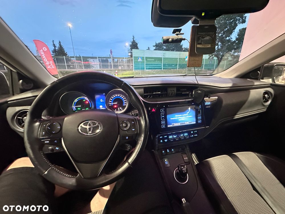Toyota Auris 1.8 HSD Prestige NAVI - 7