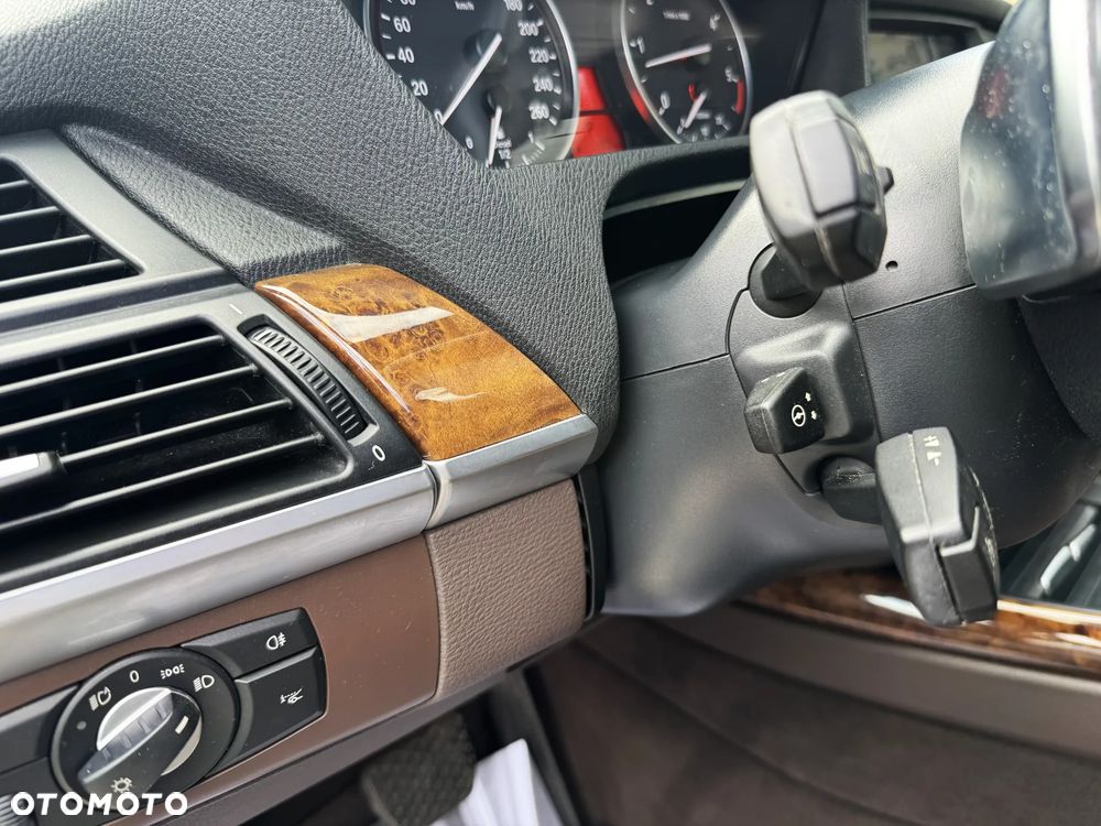 BMW X5 xDrive30d Edition Exclusive - 24